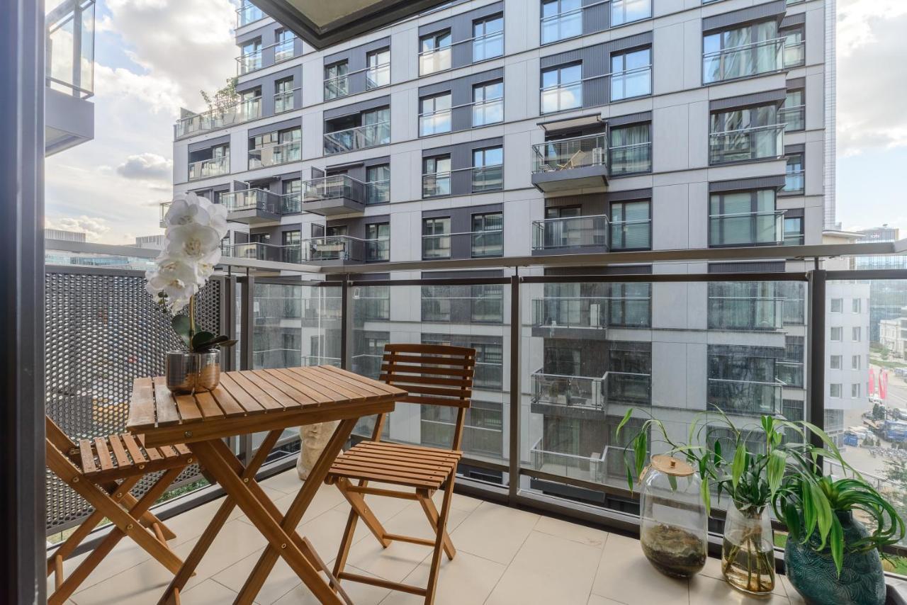 Lumina Luxury Apartments In Mennica Residence ワルシャワ エクステリア 写真