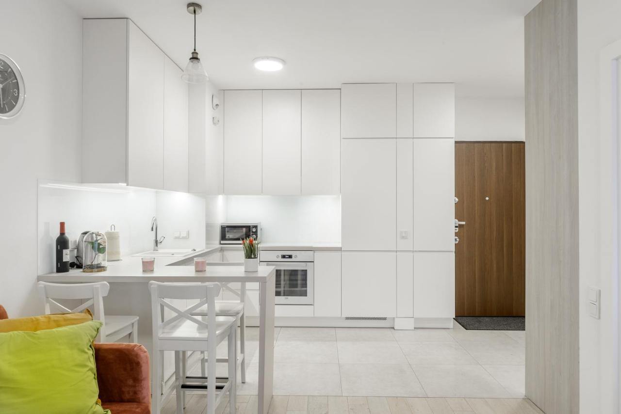 Lumina Luxury Apartments In Mennica Residence ワルシャワ エクステリア 写真