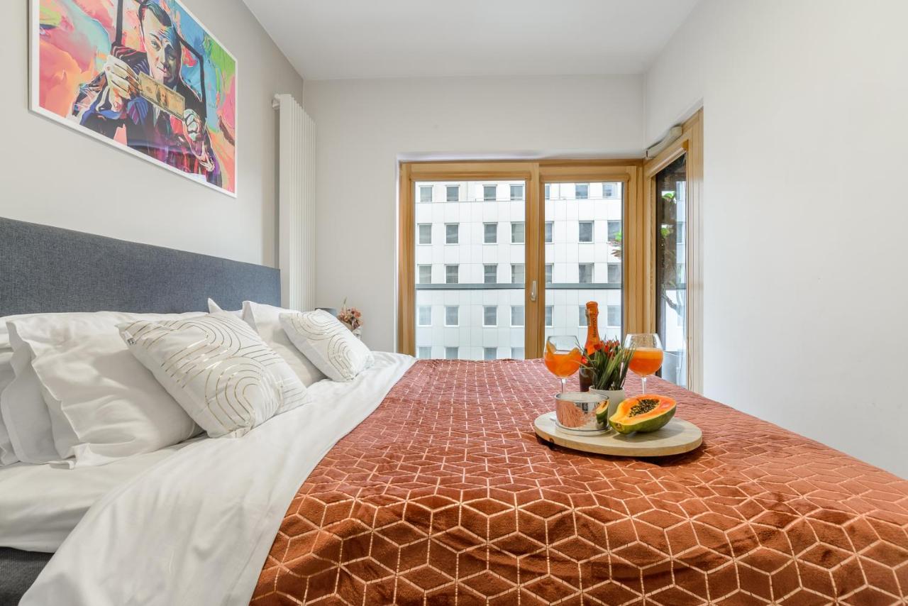 Lumina Luxury Apartments In Mennica Residence ワルシャワ エクステリア 写真