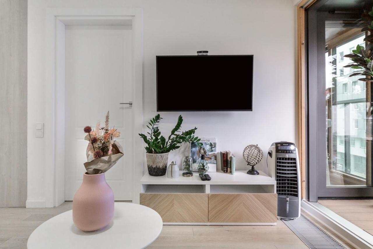 Lumina Luxury Apartments In Mennica Residence ワルシャワ エクステリア 写真
