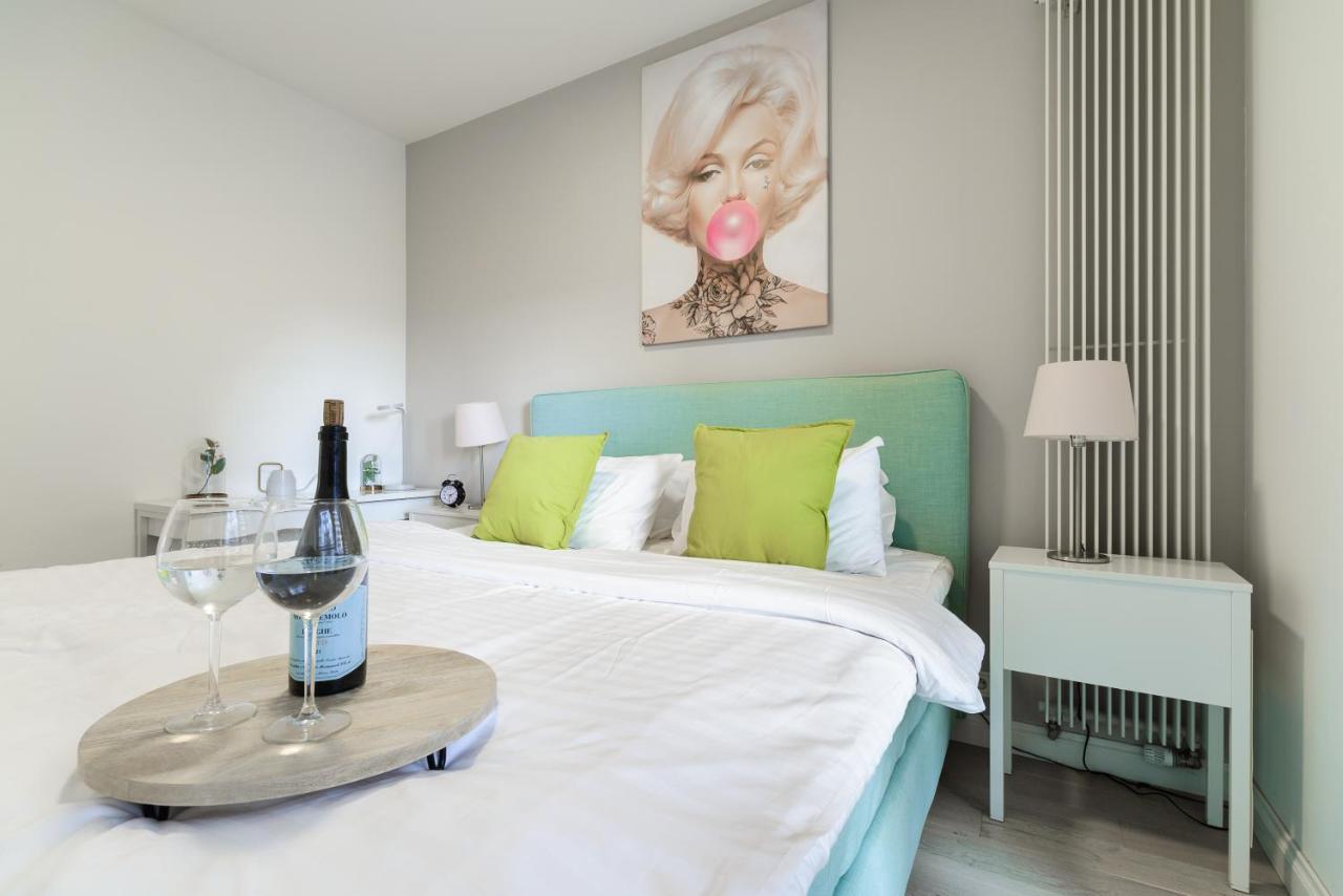 Lumina Luxury Apartments In Mennica Residence ワルシャワ エクステリア 写真