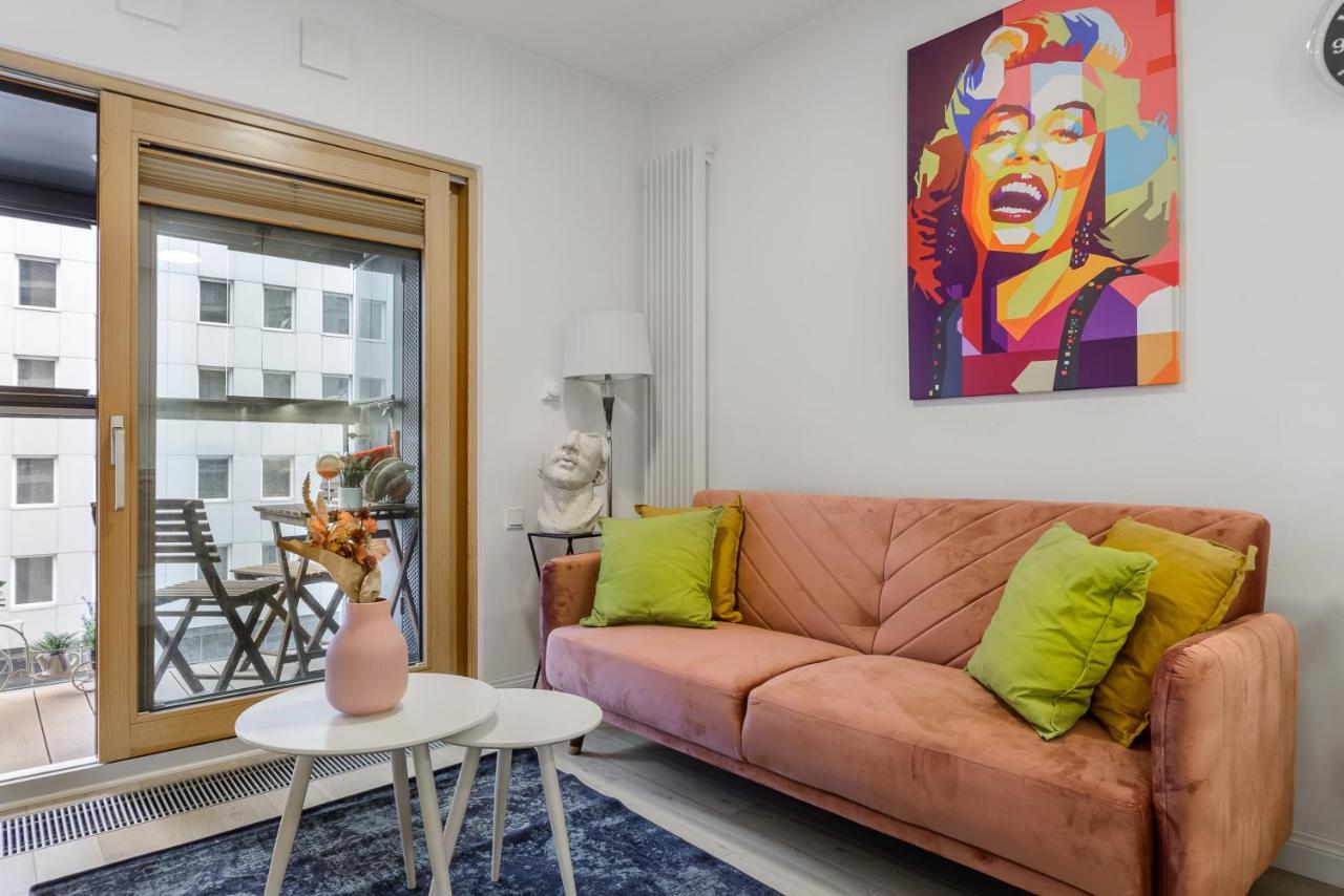 Lumina Luxury Apartments In Mennica Residence ワルシャワ エクステリア 写真