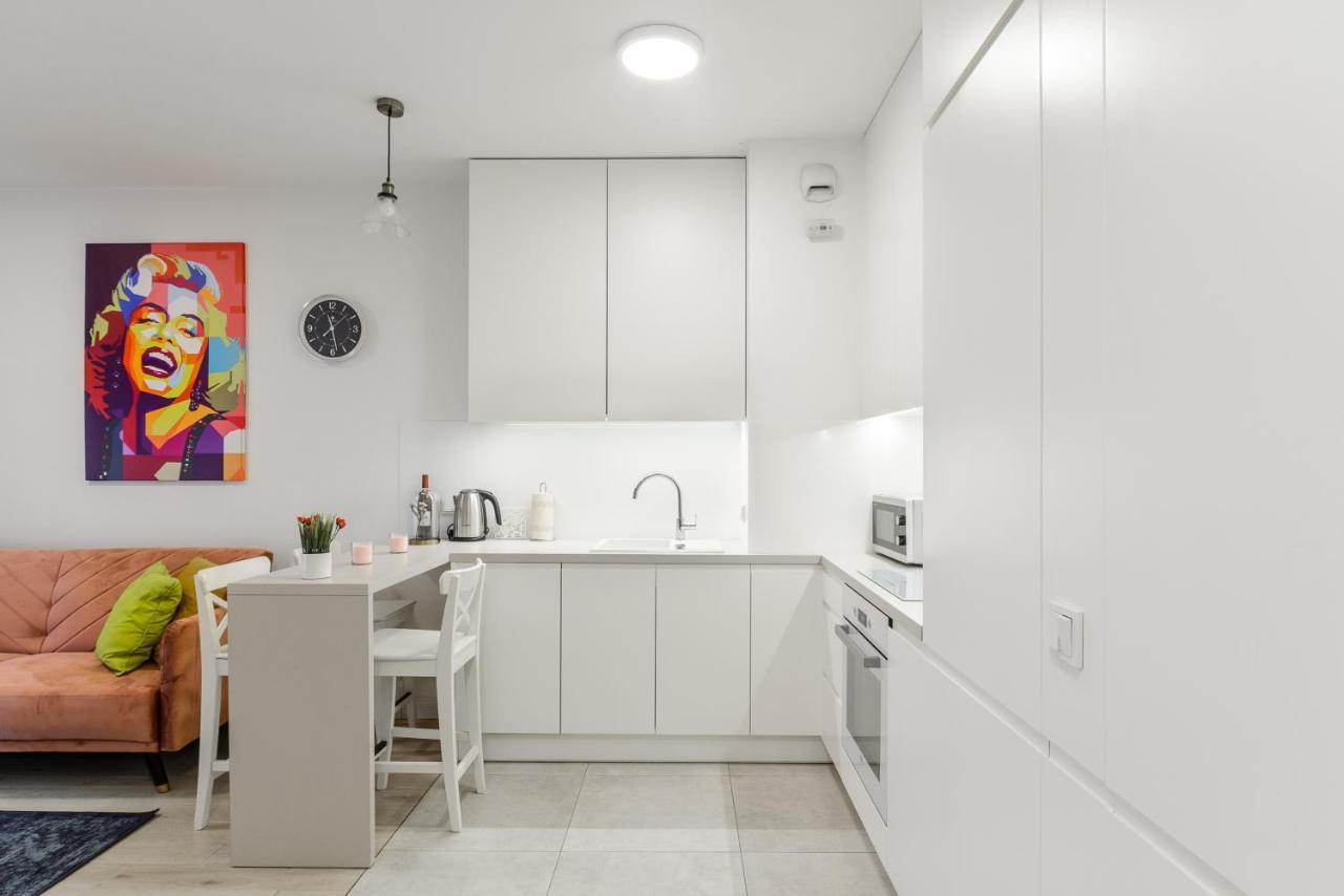 Lumina Luxury Apartments In Mennica Residence ワルシャワ エクステリア 写真