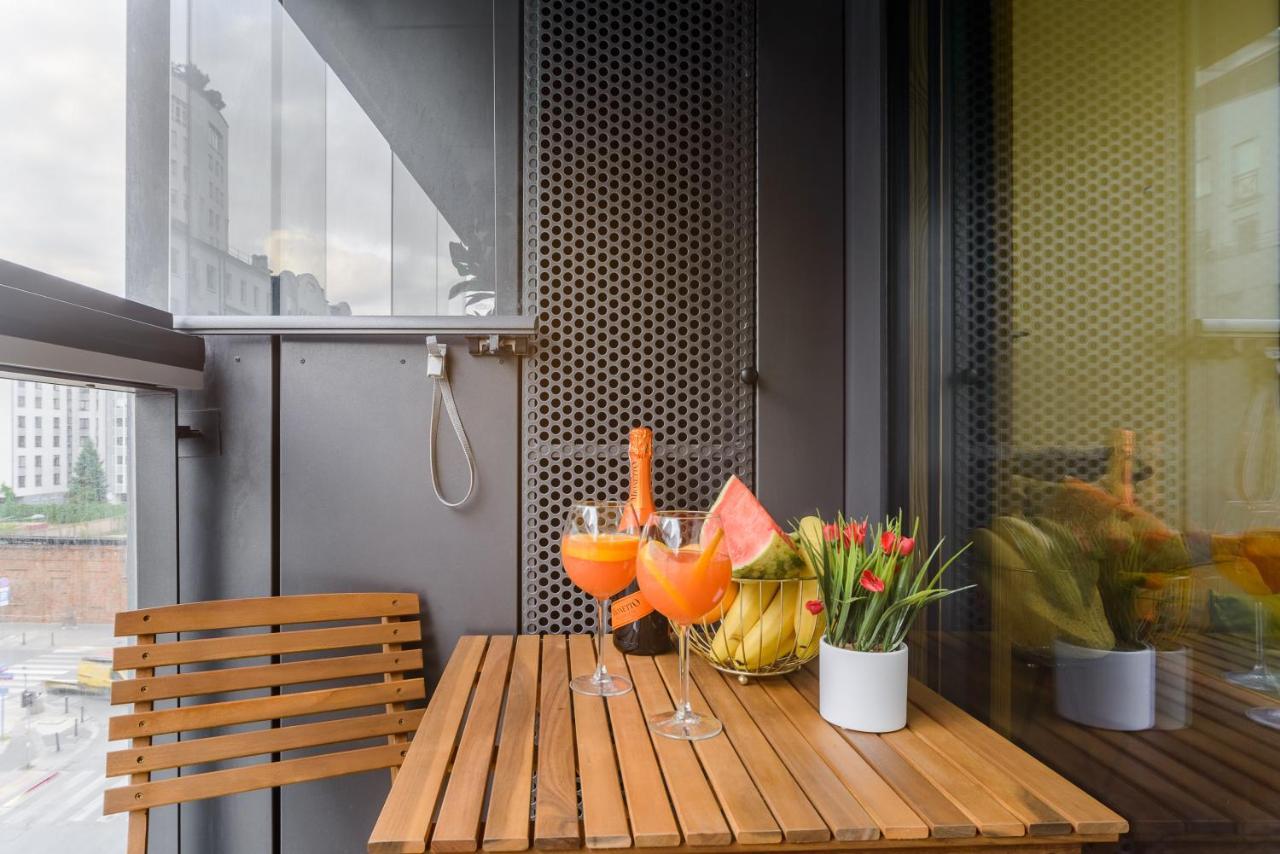 Lumina Luxury Apartments In Mennica Residence ワルシャワ エクステリア 写真